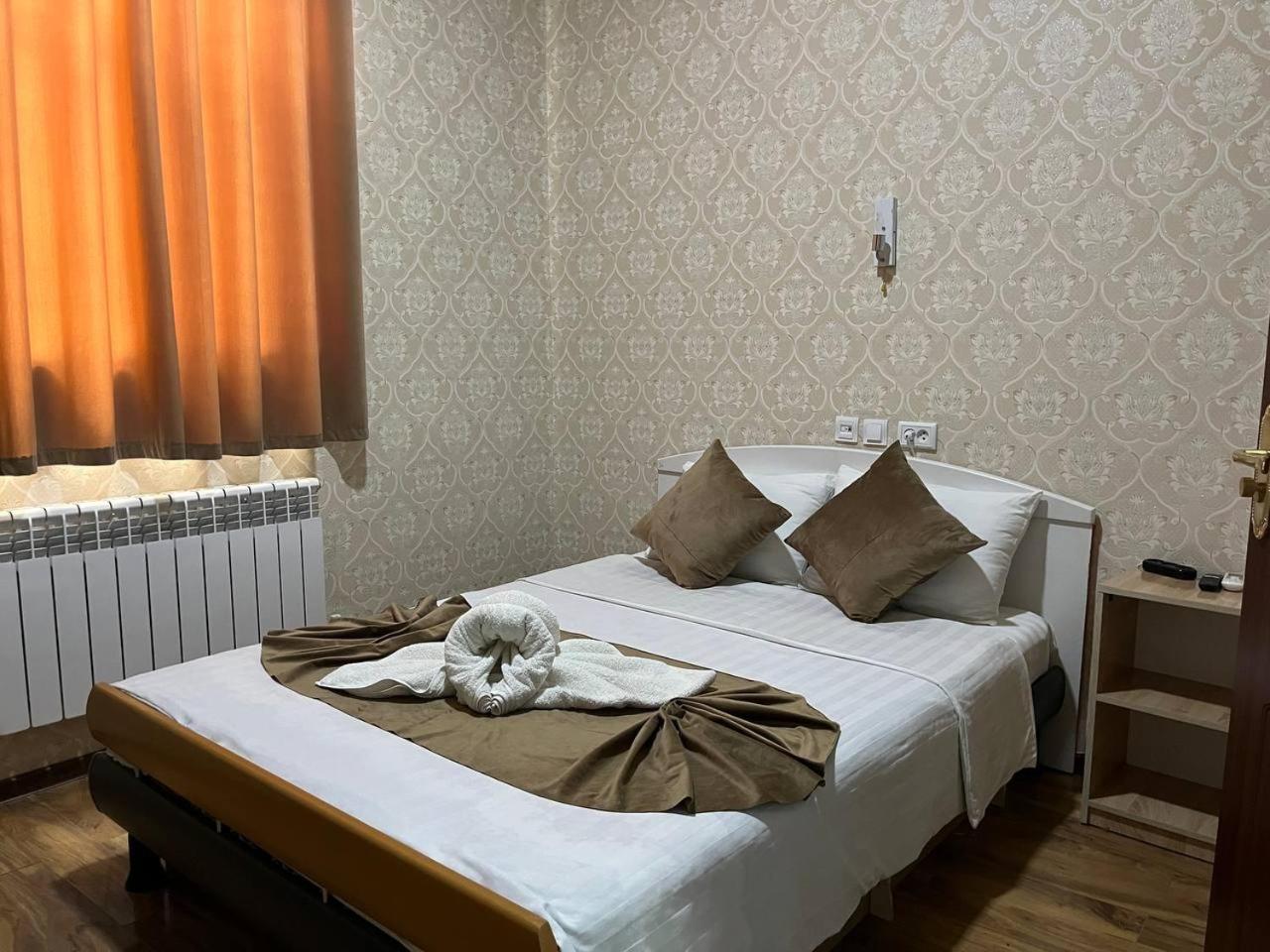 Polvon Ota Hotel ヒヴァ エクステリア 写真